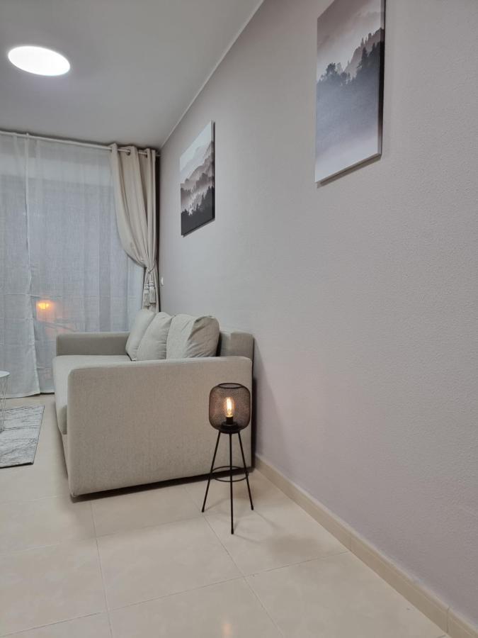 Luxury Evita Apartments In Torrevieja Bagian luar foto