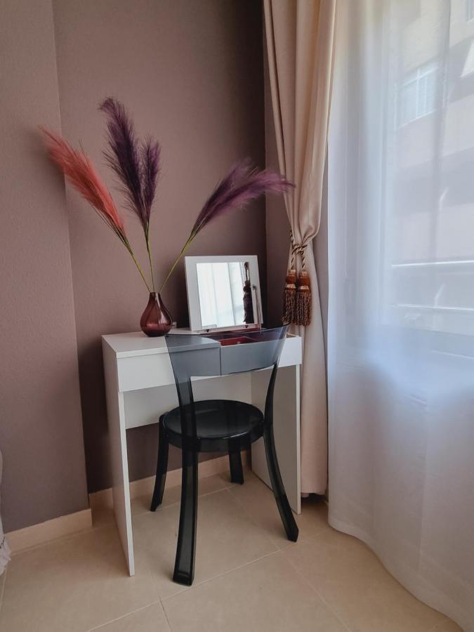 Luxury Evita Apartments In Torrevieja Bagian luar foto